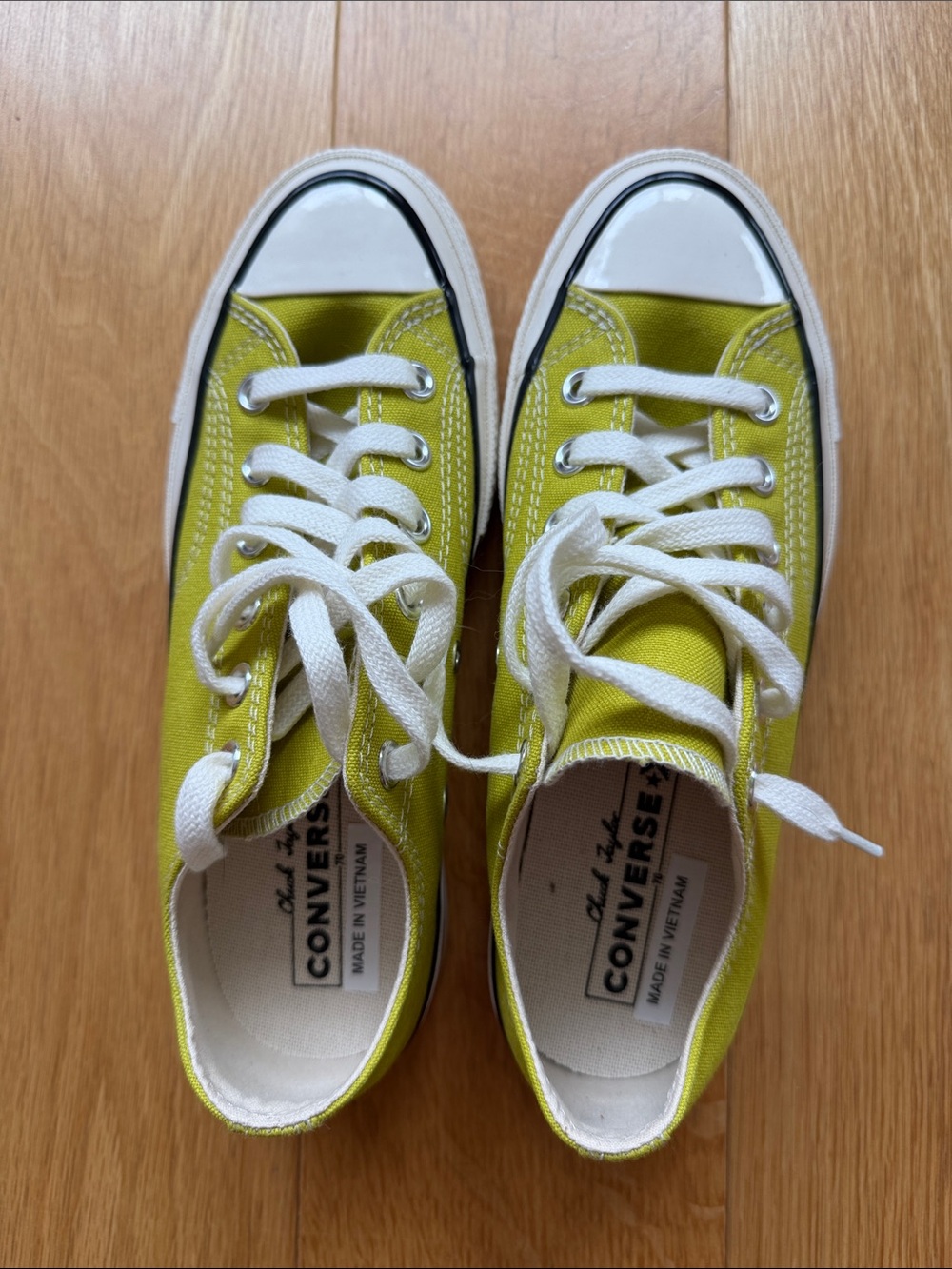 NWT Converse All Star Women US7 Shoes Chuck 70